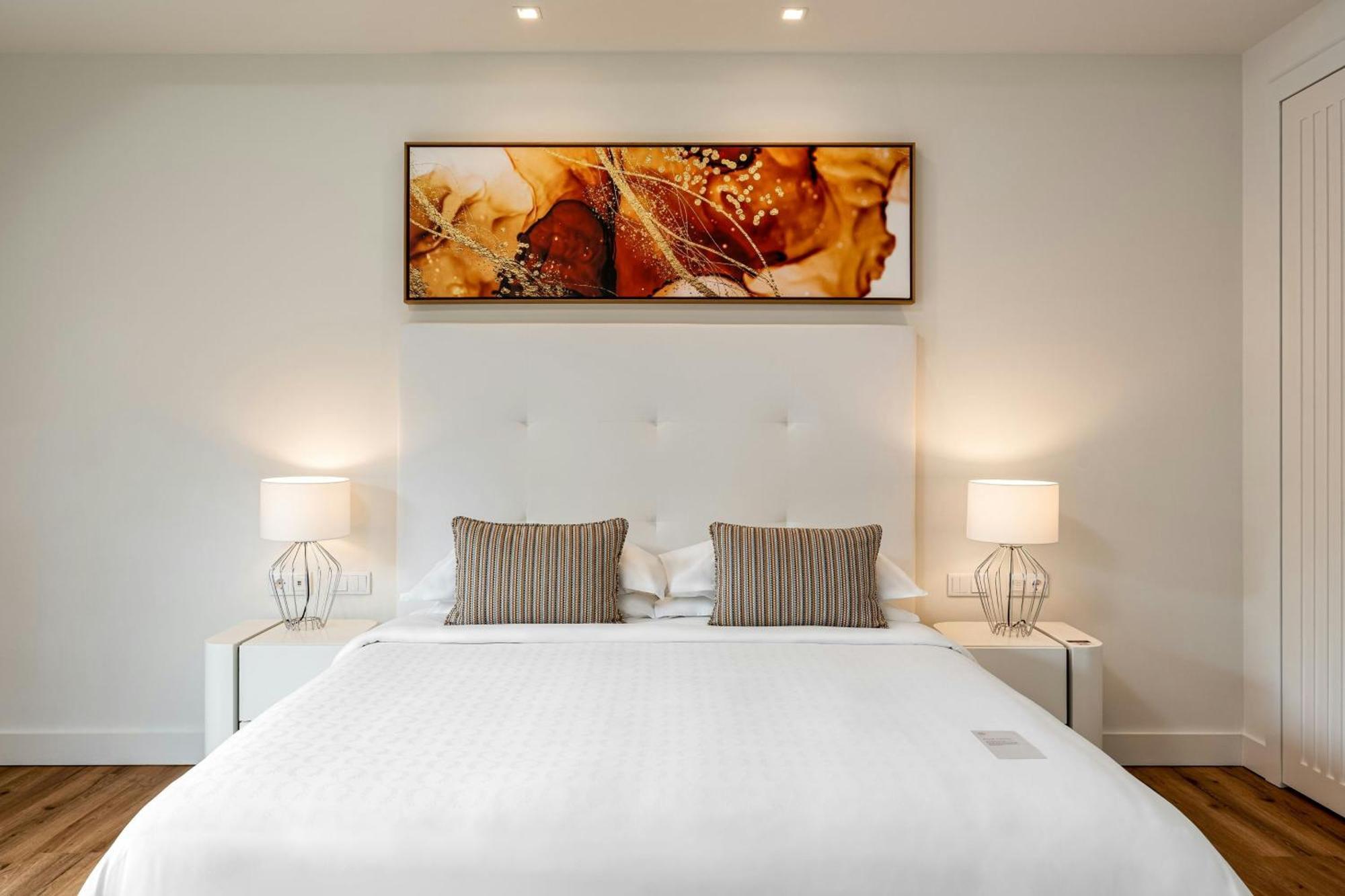 Hotel Sheraton - & Residences 5*