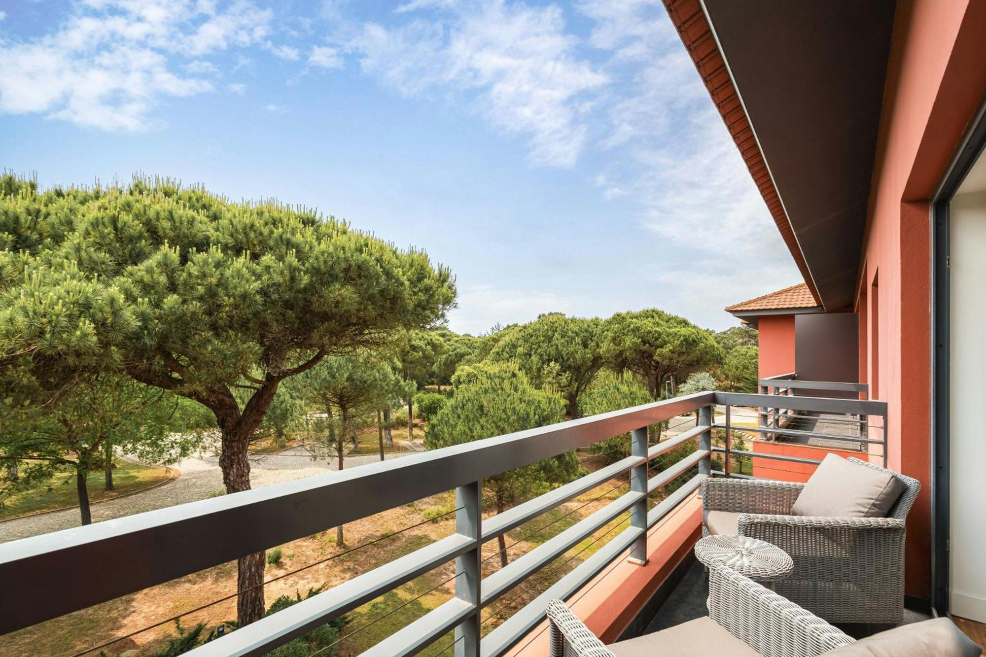 Sheraton - & Residences 5*