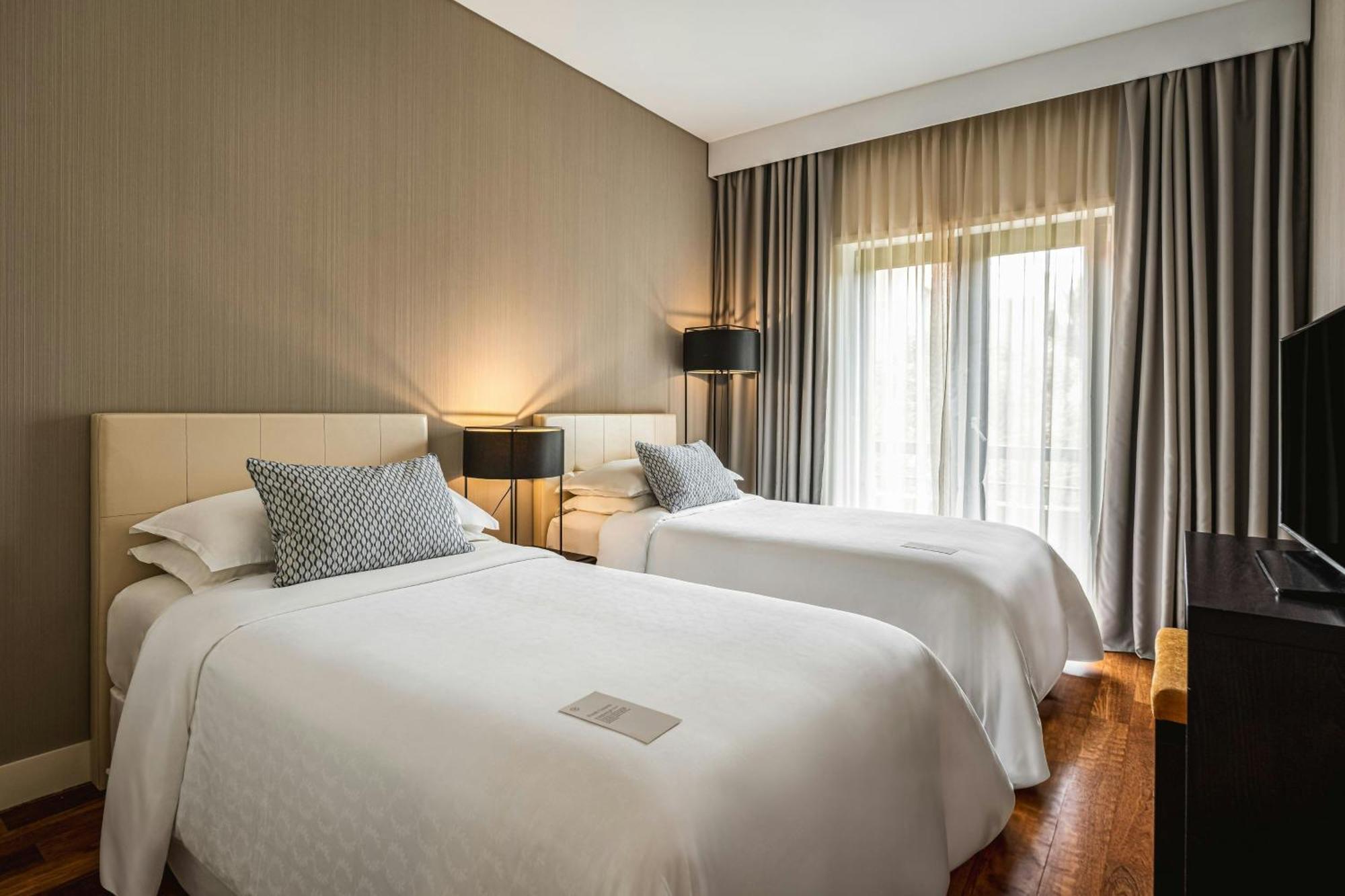 Sheraton - & Residences Hotel