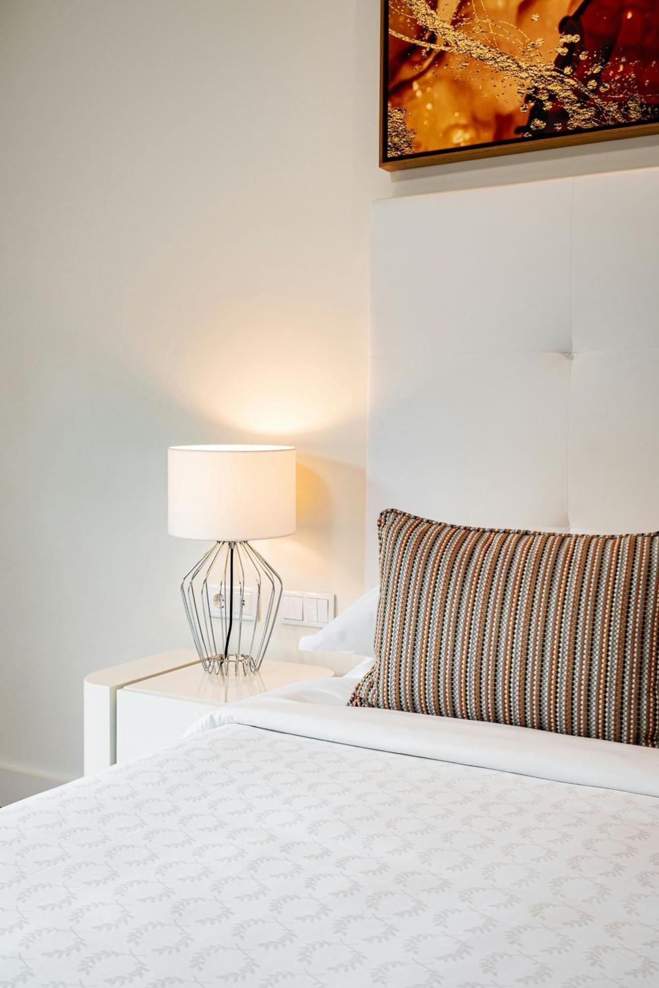 Sheraton - & Residences Hotel